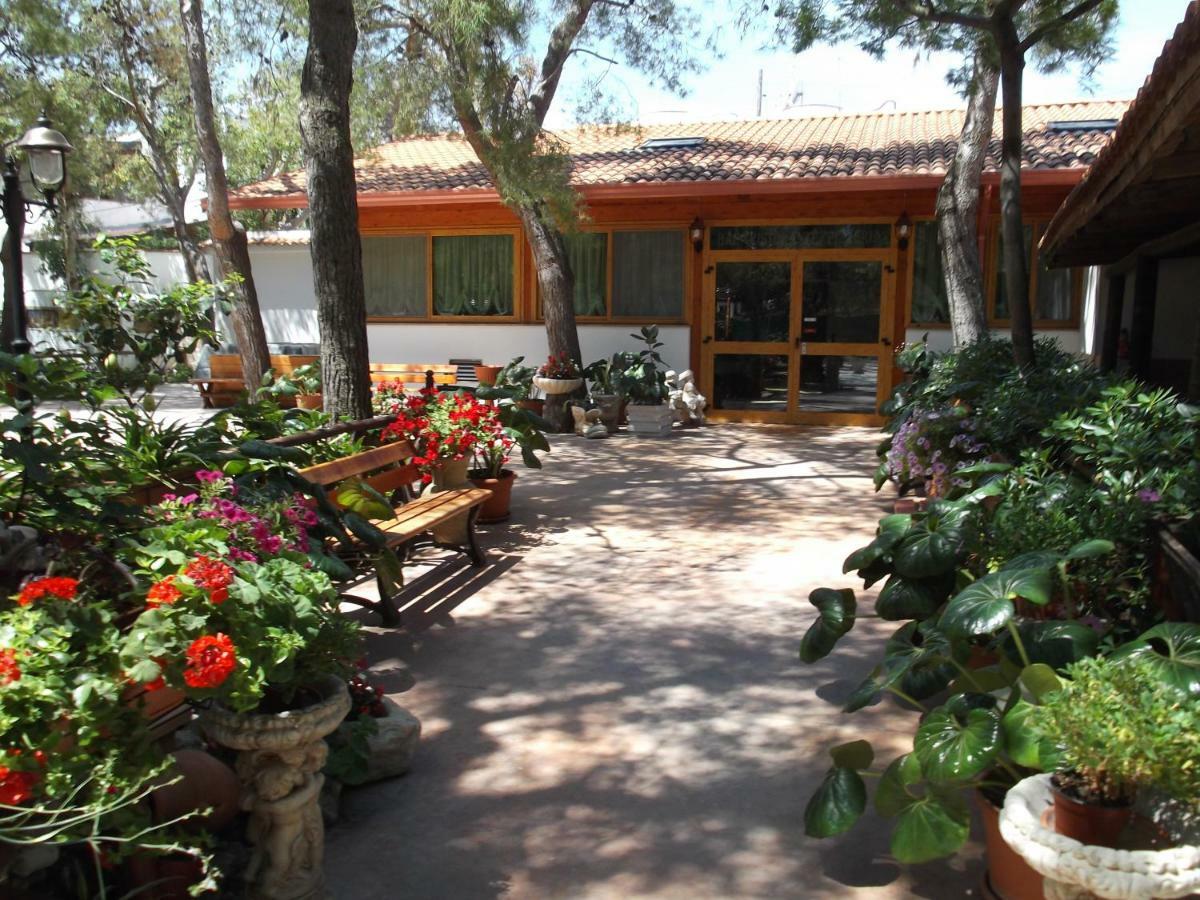 Residence Village Lido Del Gargano Rodi Garganico Exterior foto